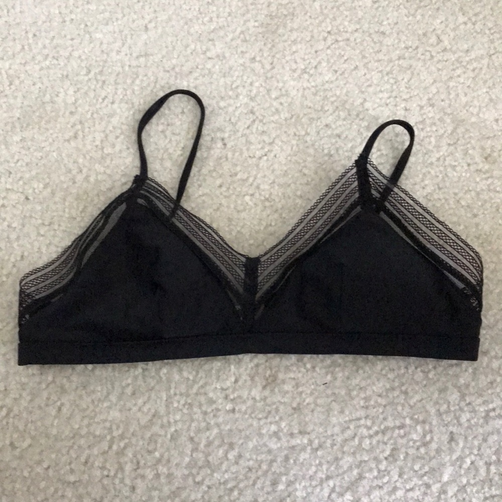 Black bikini top